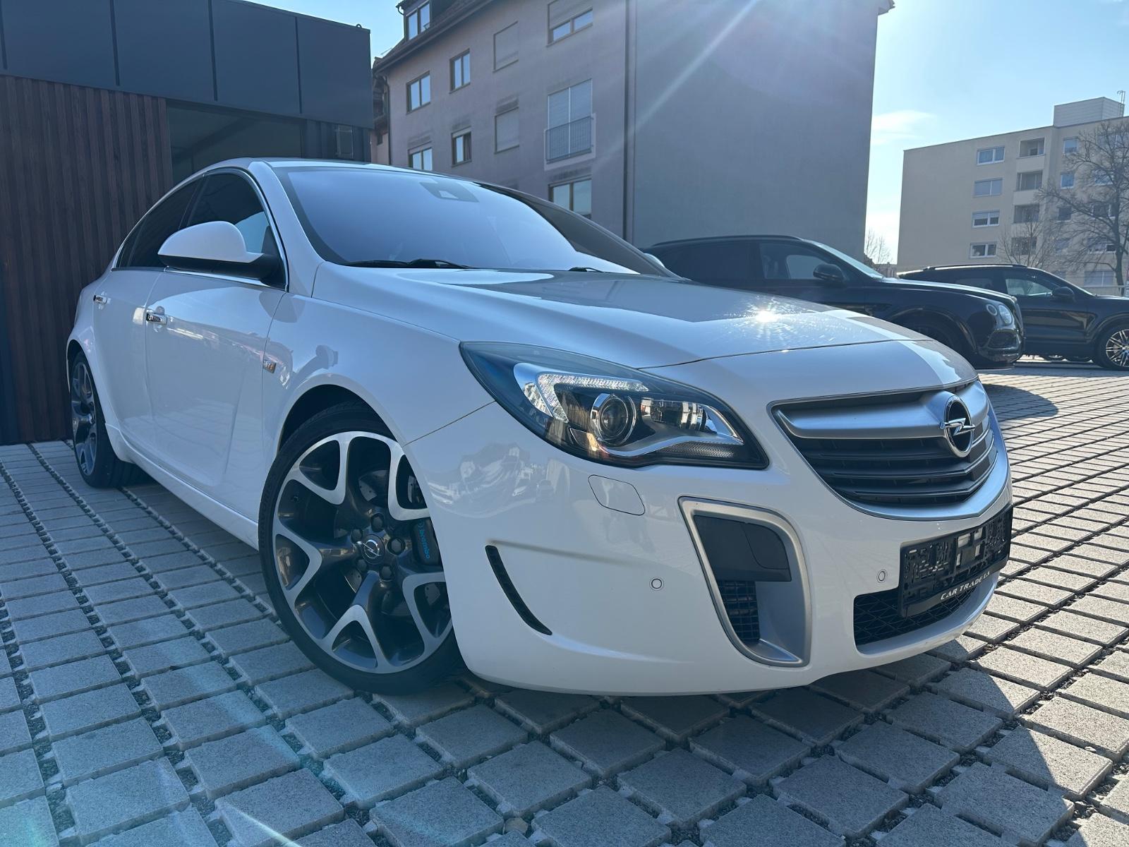 Opel Insignia OPC 4x4 *BOSE*NAVI*CAM*STHZG*ACC*RECARO