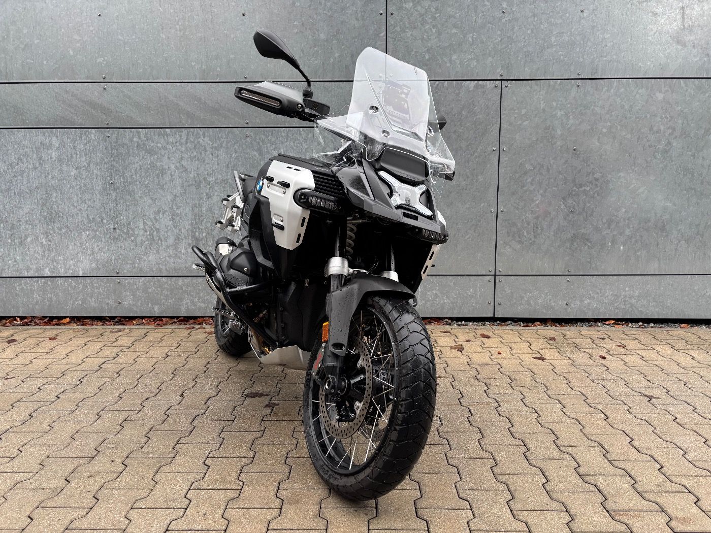 Fahrzeugabbildung BMW R 1300 GS Adventure Triple Black ASA 3 Pakete Fa