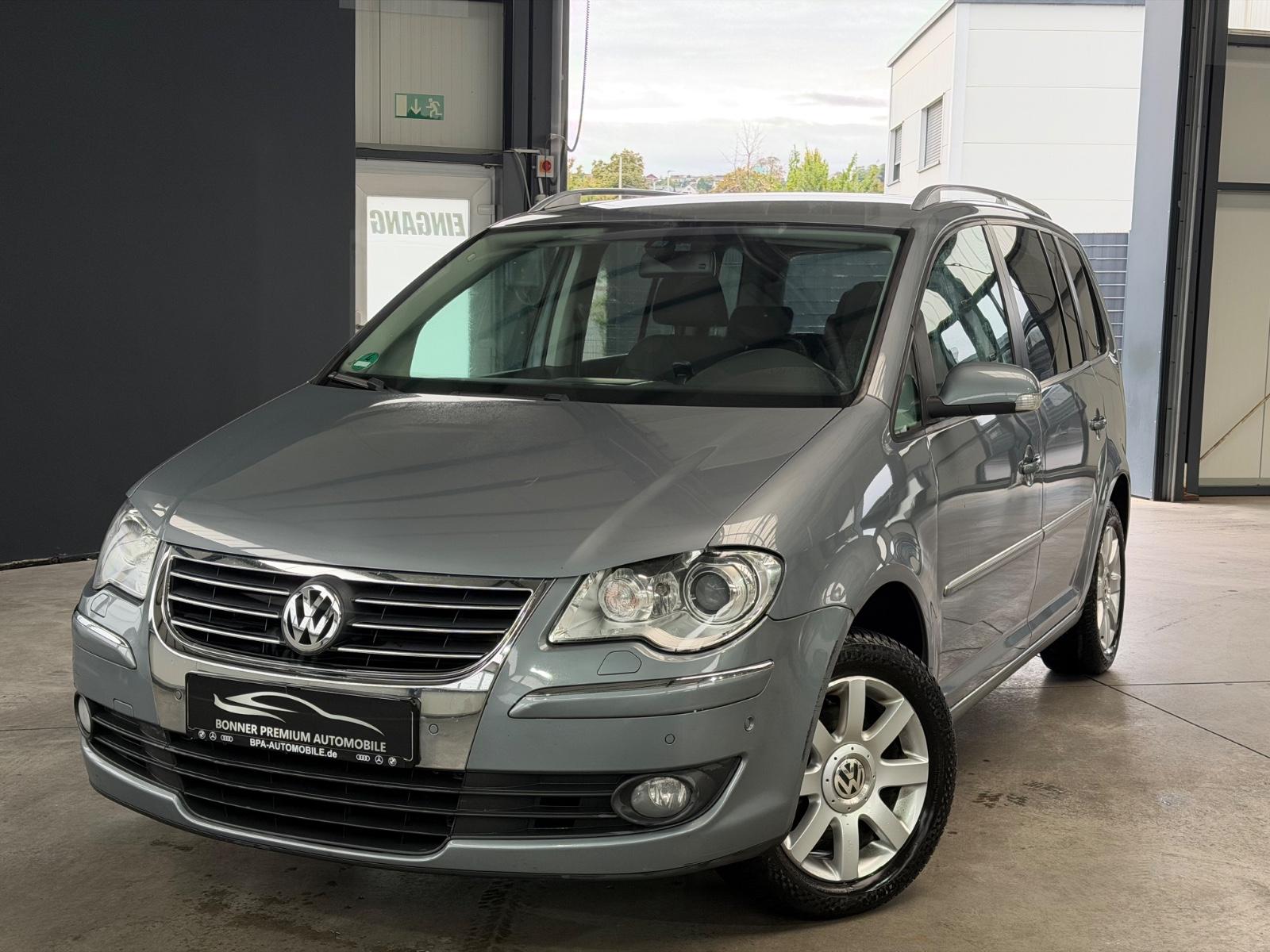 Volkswagen Touran Highline Navi*SHZ*PDC*Tempomat*AHK 7 Sitz