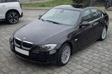 BMW 330i TOP Zustand "Seniorenfahrzeug" - BMW 330 aus 2005: 330i