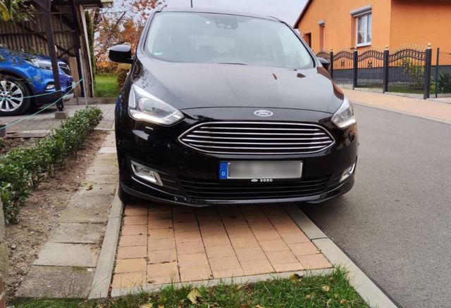 Ford C-Max Automatik Titanium Top Ausstattung