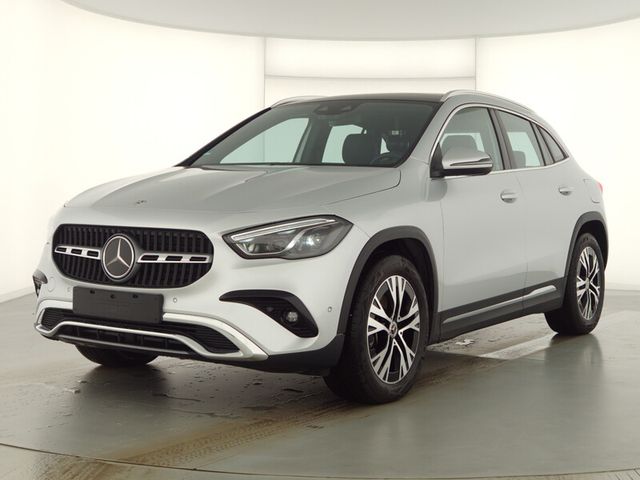 Mercedes-Benz GLA 180 d Progressive Distronic Multibeam Pano