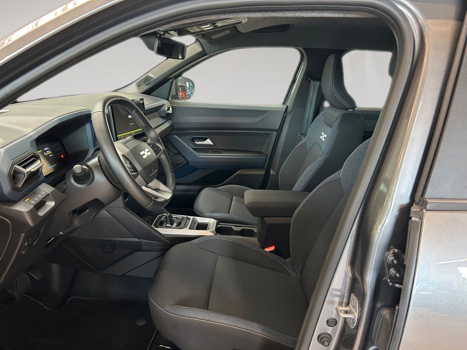 Fahrzeugabbildung Dacia Neuer Dacia Duster Journey HYBRID 140 'Sorgenfre
