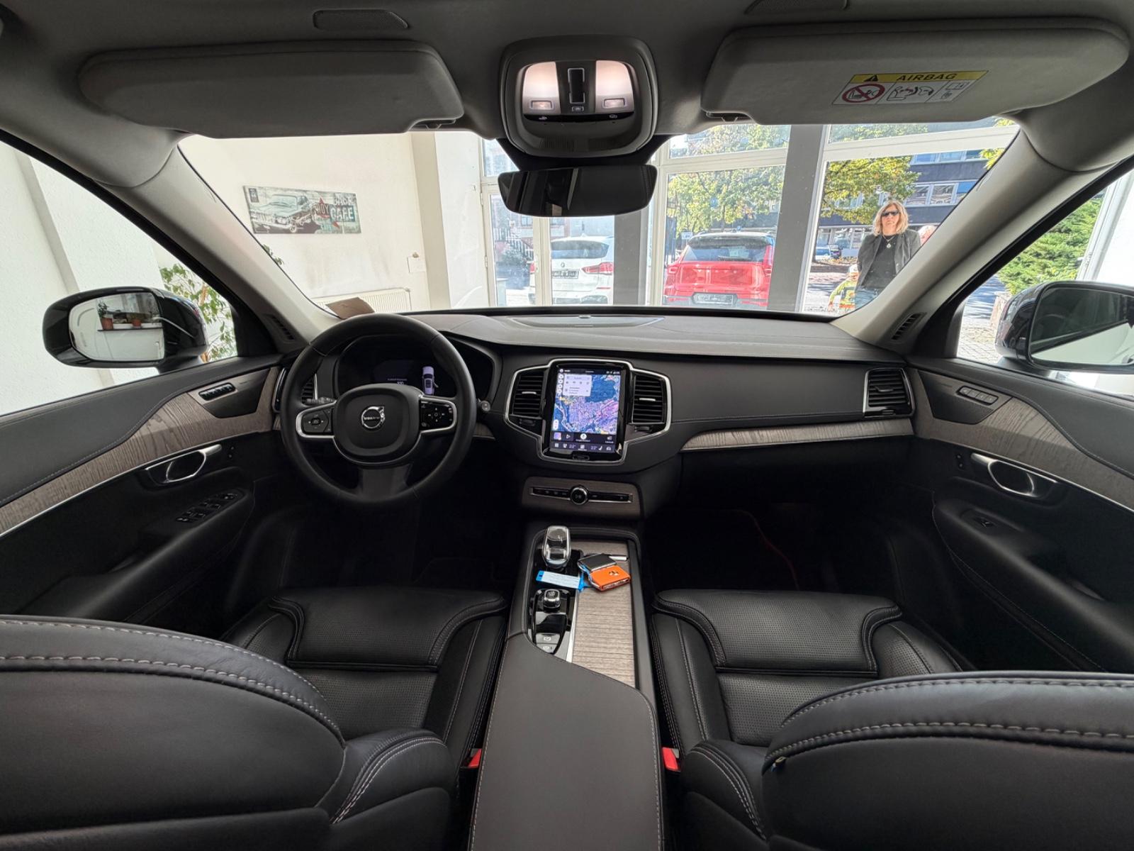 Volvo XC90 Plus Dark AWD 7.Sitze, PANORAMA