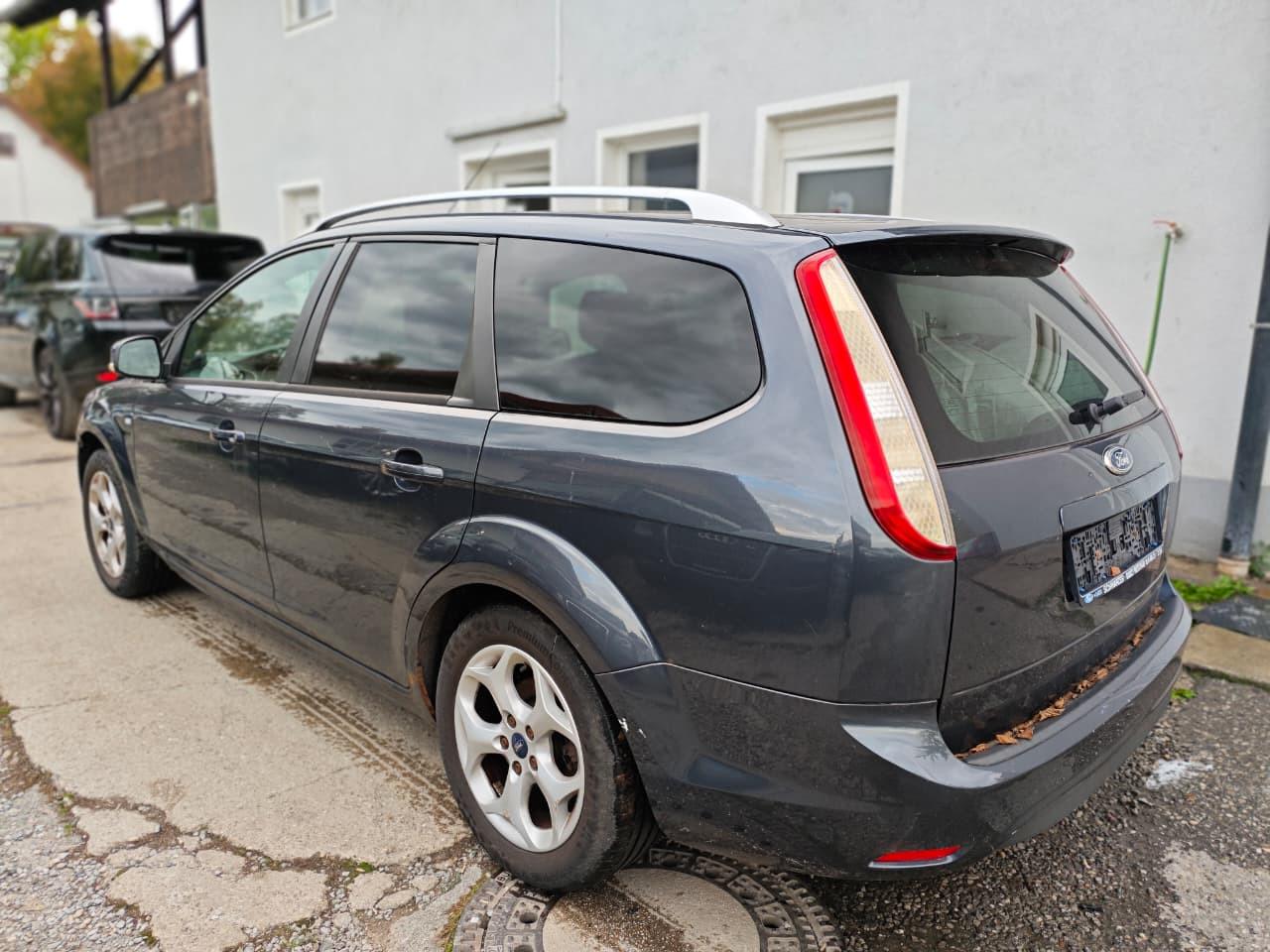 Ford Focus 2011 — photo 6