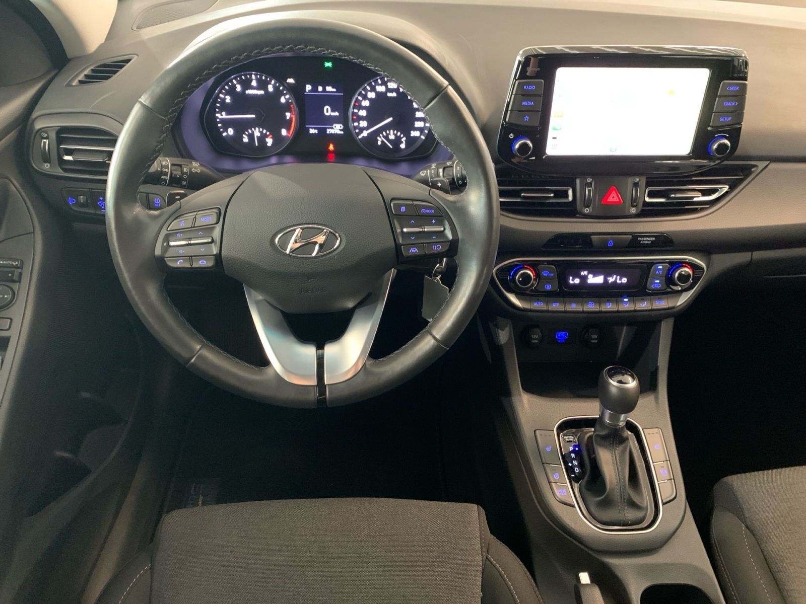 Fahrzeugabbildung Hyundai i30 Kombi 1.0 T-GDI 7-DCT Edition 30