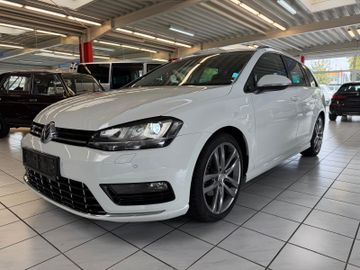 Volkswagen Golf - 1