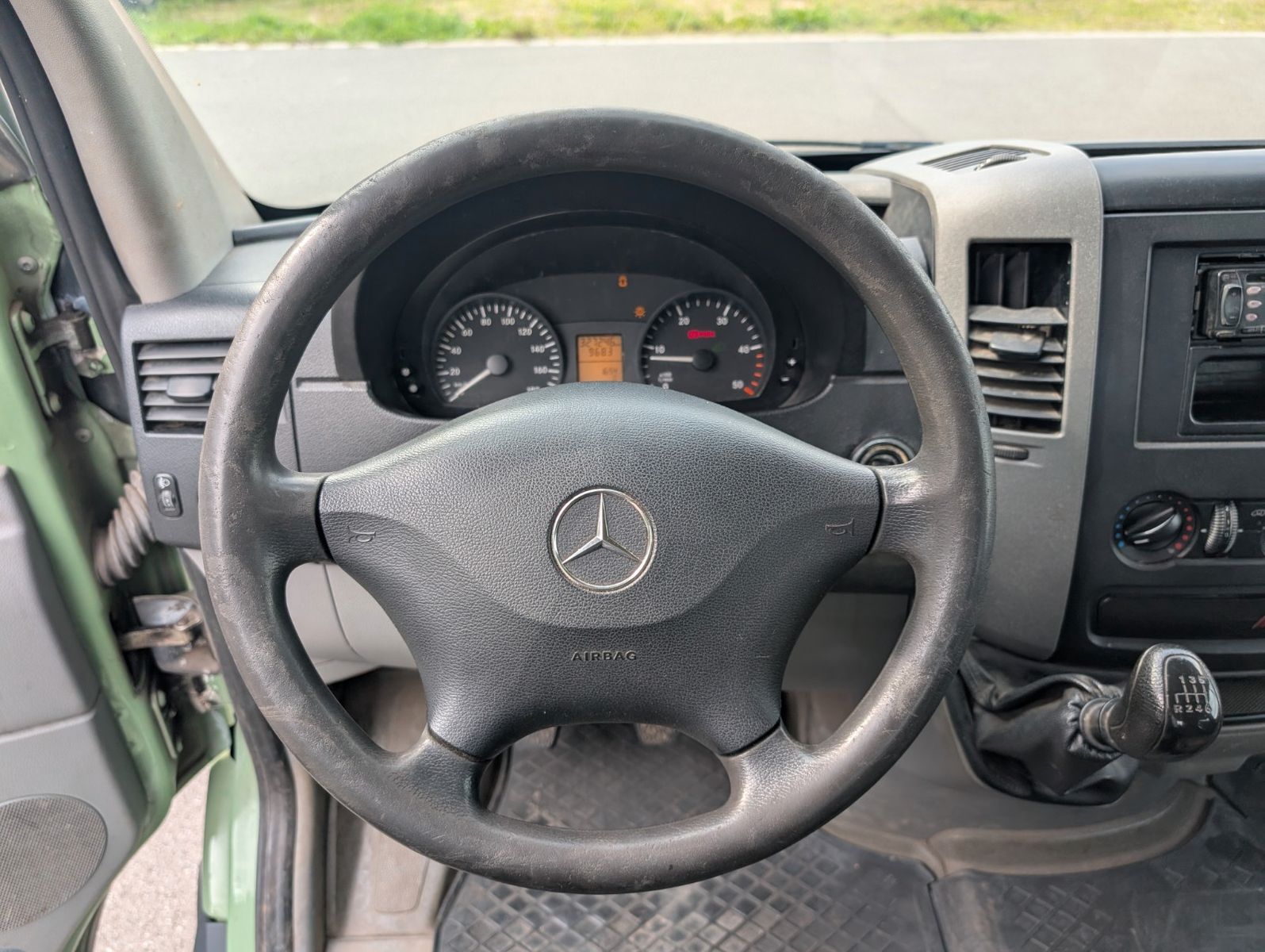 Fahrzeugabbildung Mercedes-Benz Sprinter Pritsche DoKa AHK