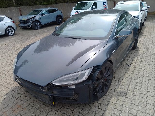 Tesla Model S Performance