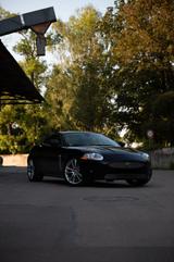 Jaguar XKR Coupé Schönheit - seltene Kombi beige-carbon - gebrauchte Jaguar XKR aus dem Jahr 2007