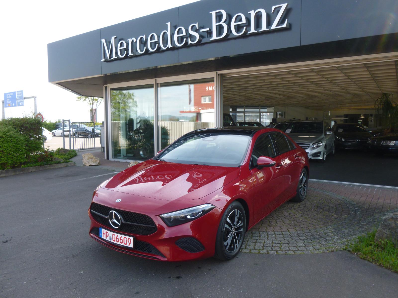 Mercedes-Benz A 250 ,Kamera,Totw,Panodach,Apple Car Play,Leder