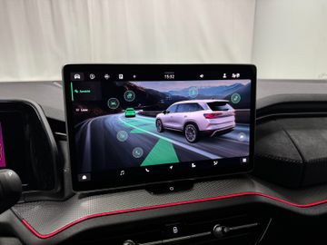 Fahrzeugverkauf 22 Skoda Kodiaq 1.5 TSI Sportline AHK*Matrix*Panodach