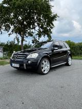 Mercedes-Benz ML 63 AMG 4MATIC AMG - Mercedes-Benz Ml 63