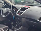 Peugeot 206 1.1 60 TÜV NEU INSPEKTION NEU !!!" - gebrauchte Peugeot 206 aus dem Jahr 2010