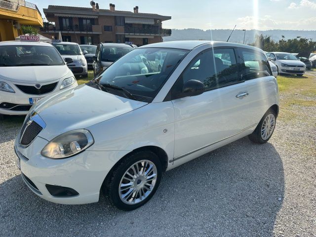 Lancia LANCIA Ypsilon 1.3 MJT 75 CV Diva