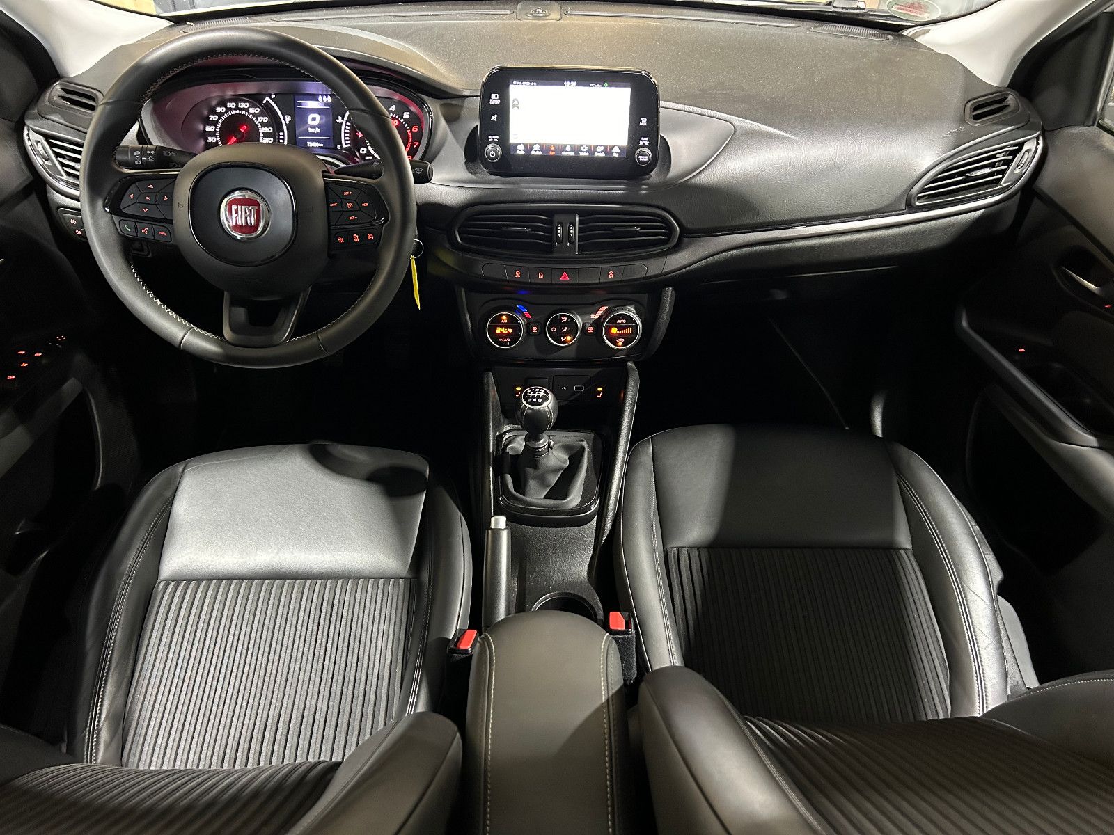 Fahrzeugabbildung Fiat Tipo S-Design/KAMERA/NAVI/ACC/SHZ/KLIMA