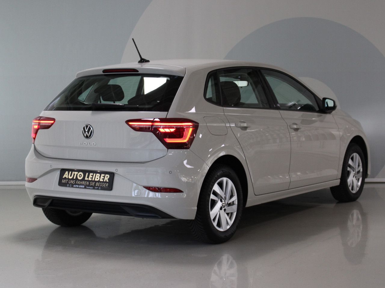 Fahrzeugabbildung Volkswagen Polo 1.0 TSI Style Matrix/ACC/Navi/PDC