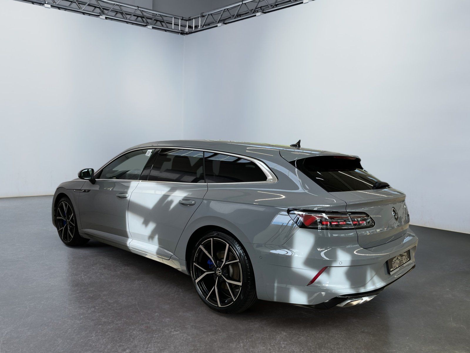 Volkswagen Arteon Shooting Brake R 2.0TSI DSG 4Motion MATRI foto 4