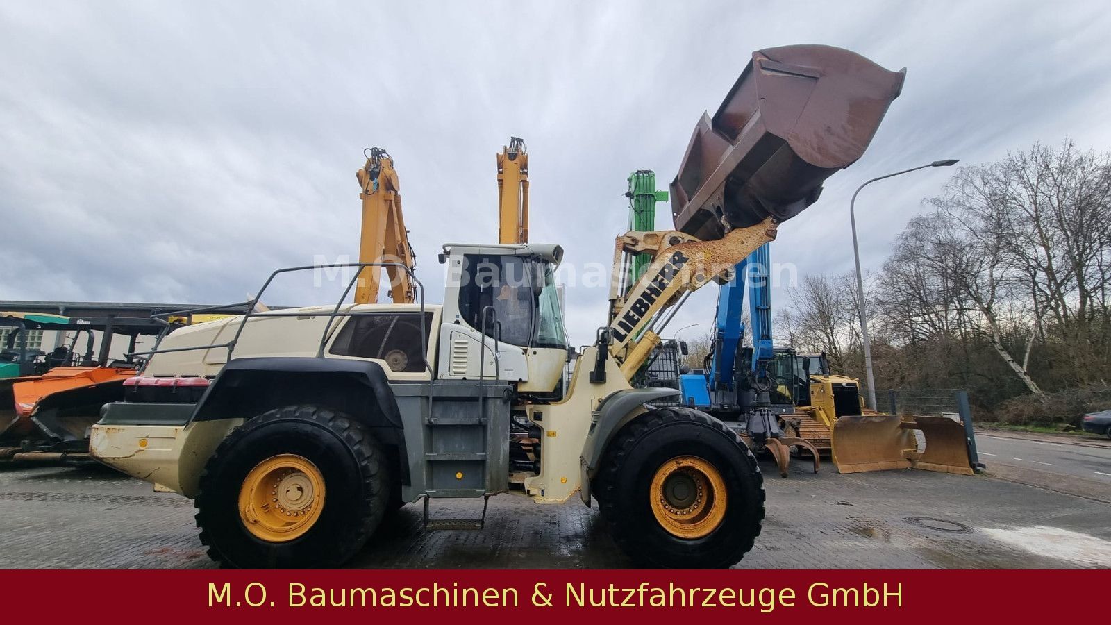 Fahrzeugabbildung Liebherr L 580 / AC/ Waage /