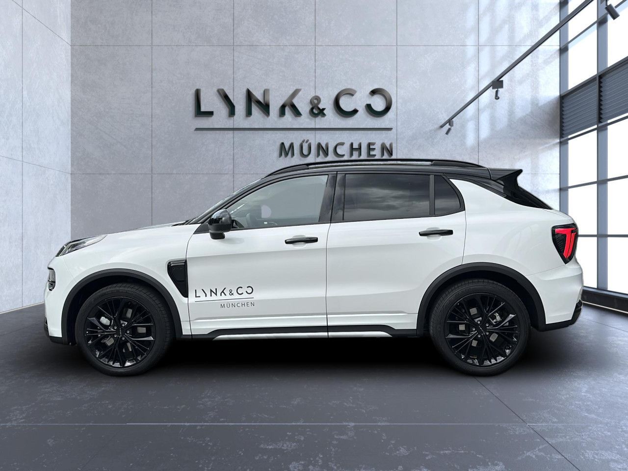 Lynk & Co 01