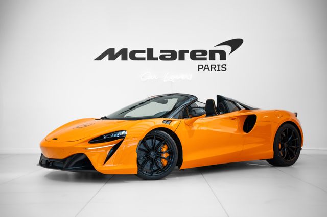 McLaren Artura Spider