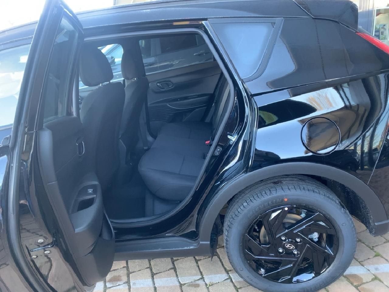 Fahrzeugabbildung Hyundai BAYON Blackline 2WD*
