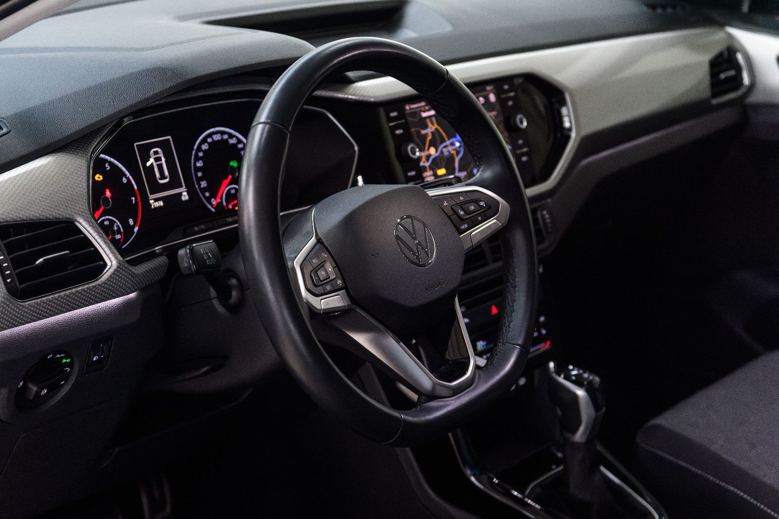 Fahrzeugabbildung Volkswagen T-Cross Move+AHK+GJR+NAVI+SHZ+ALU+ACC+DAB
