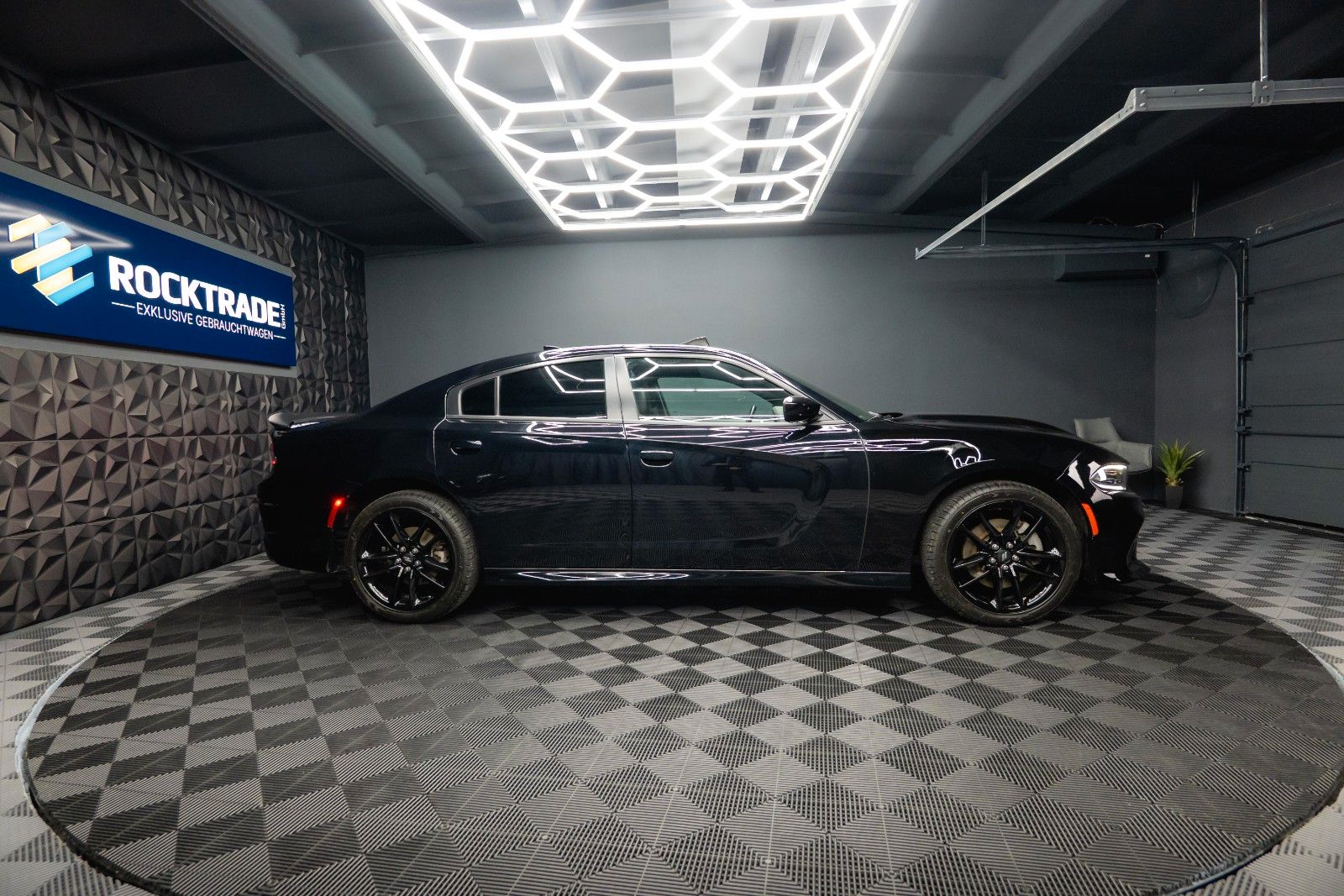 Fahrzeugabbildung Dodge Charger 3.6 4x4 GT Performance FULL Options 19%