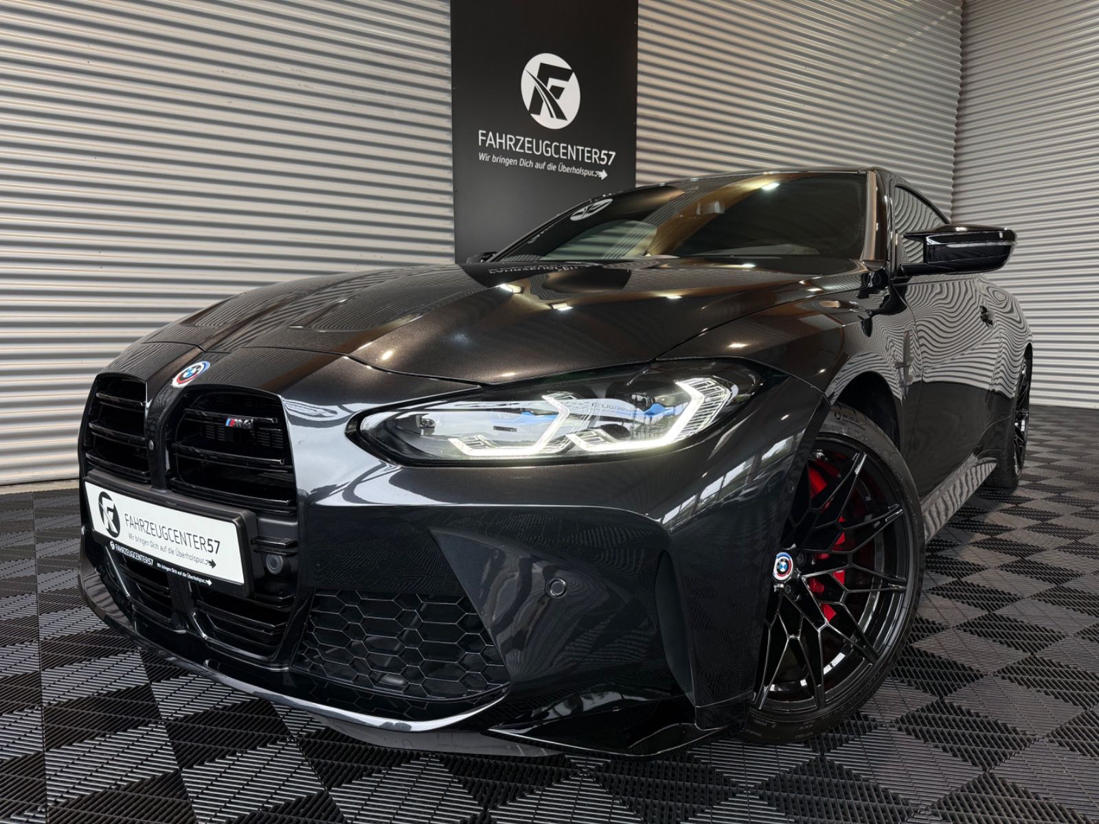 BMW M4 SCHALTER/HUD/H&amp;K/360°/LASER/CARPLAY