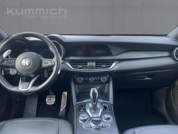 Alfa-Romeo Stelvio - 8