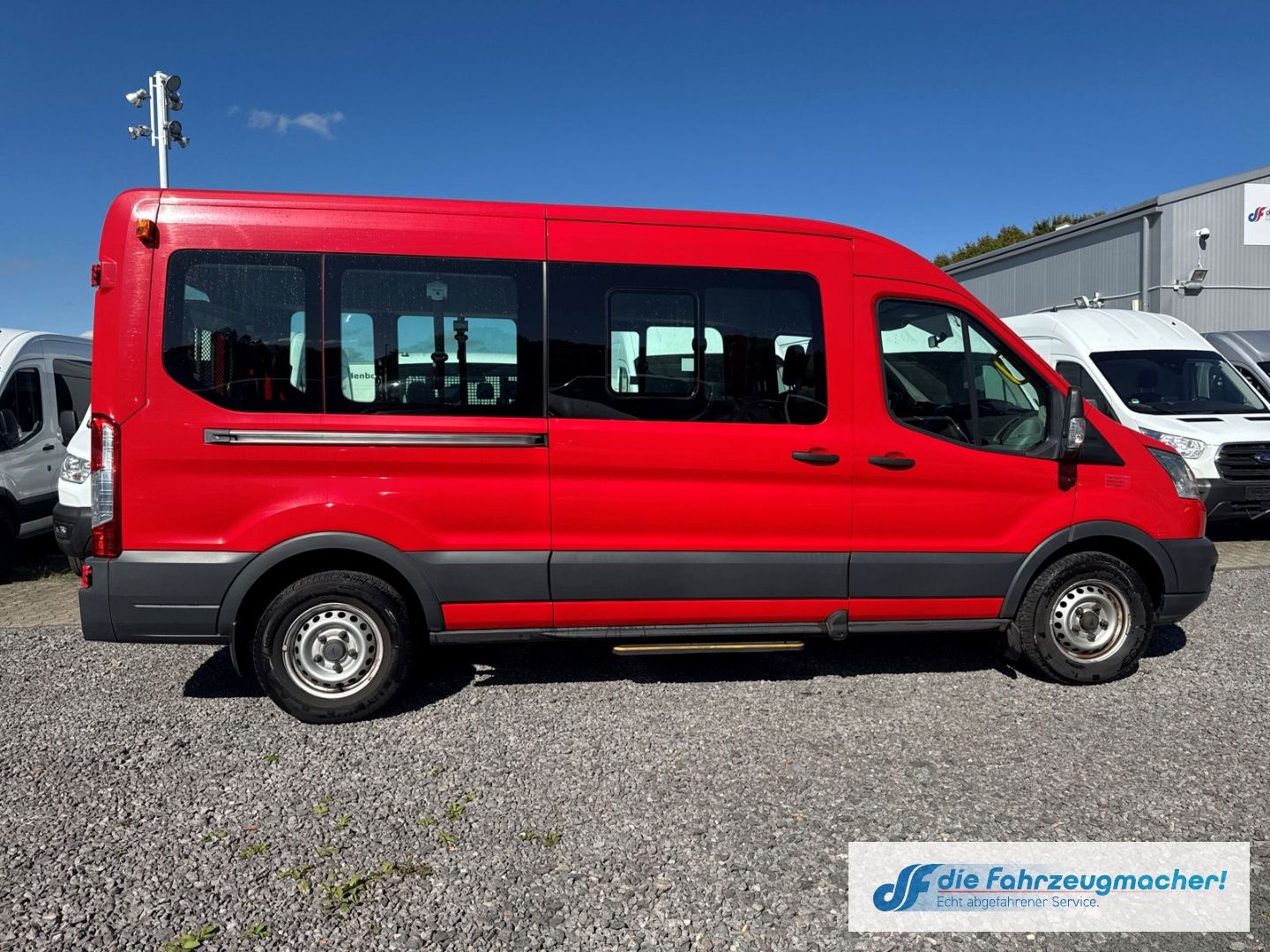 Fahrzeugabbildung Ford Transit Kombi 350 L3 2.2 TDCi DPF *3250
