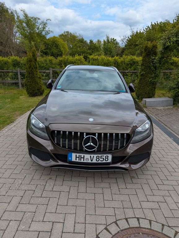 Image of Mercedes-Benz C 200