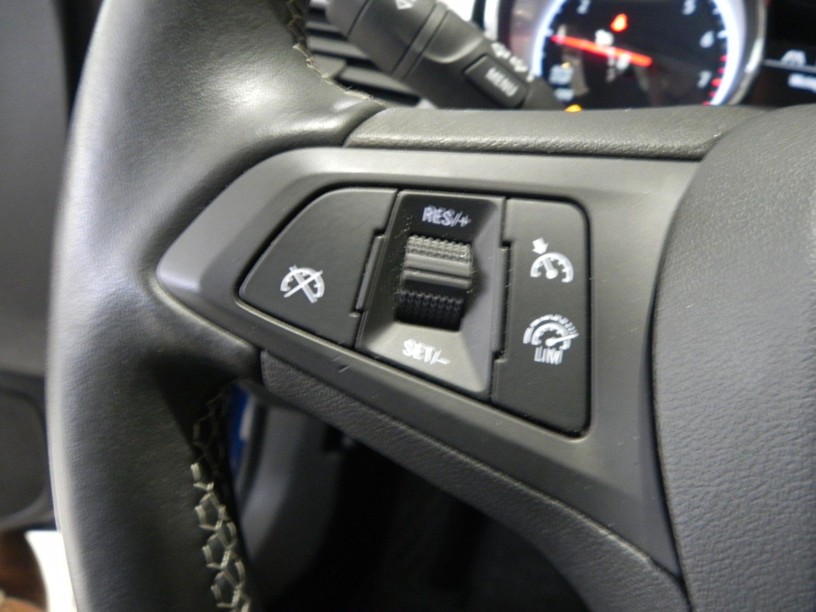 Fahrzeugabbildung Opel Astra K ST 1.4T NAVI/PDC/SHZ/TEMP./ALU16"
