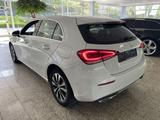 Mercedes-Benz A 180 1.3 NAVI+SPURHALTE+KAMERA+LED - Mercedes-Benz A 180 in Solingen