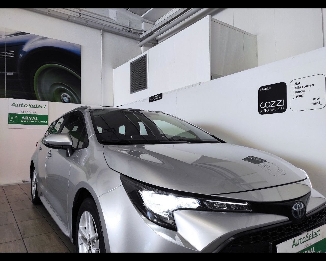 Toyota TOYOTA Corolla (2018-->) - Corolla Touring Sport imagem 2