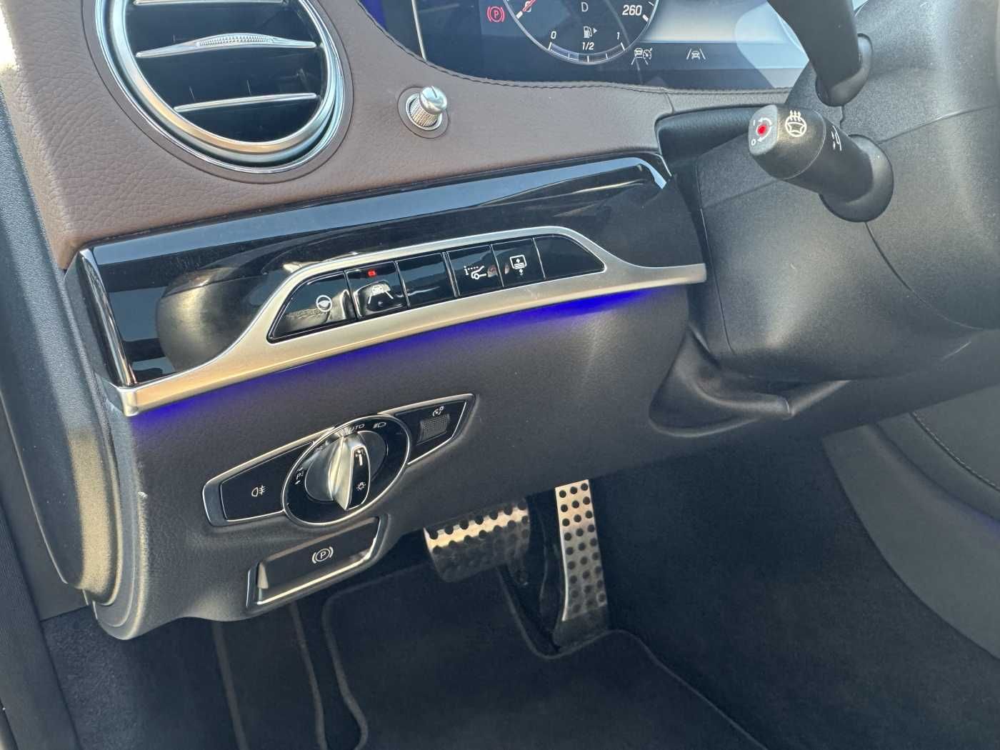 Fahrzeugabbildung Mercedes-Benz S 400d 4M AMG+Pano+Burm+Distr+Massage+ HUD