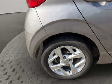 Hyundai i10 1.2 INTRO -NAVI-PDC-KAMERA-SITZHZG.+WR