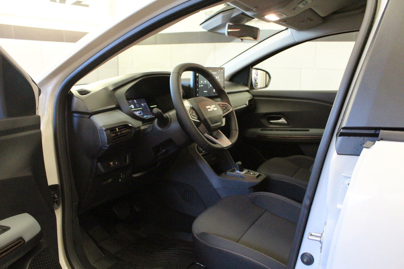 Fahrzeugabbildung Dacia Jogger Hybrid 155 Extreme 5-Sitzer MY 2026