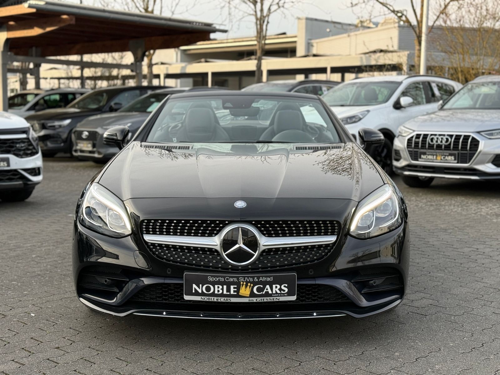 Fahrzeugabbildung Mercedes-Benz SLC 300 9G AMG Line MEMORY LED ACC