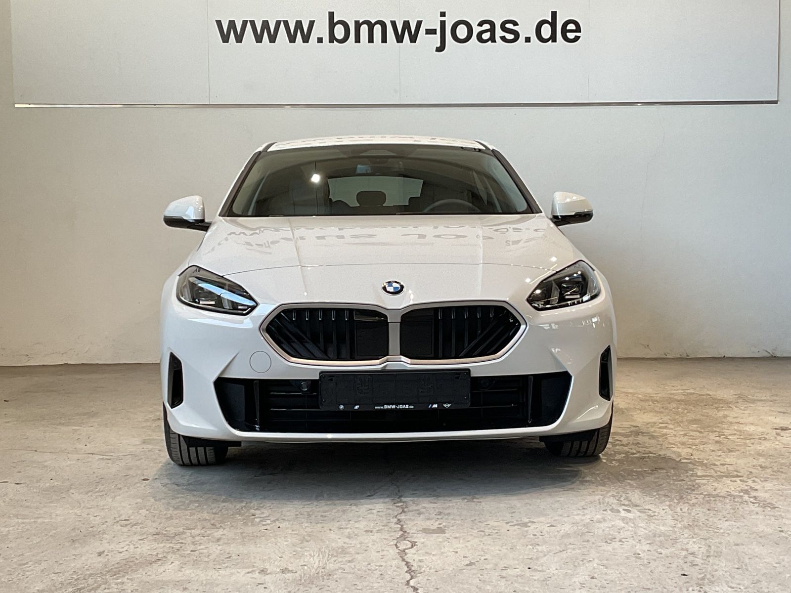 Fahrzeugabbildung BMW 116 AHK, Komfortzugang, Klimaautomatik DAB LED