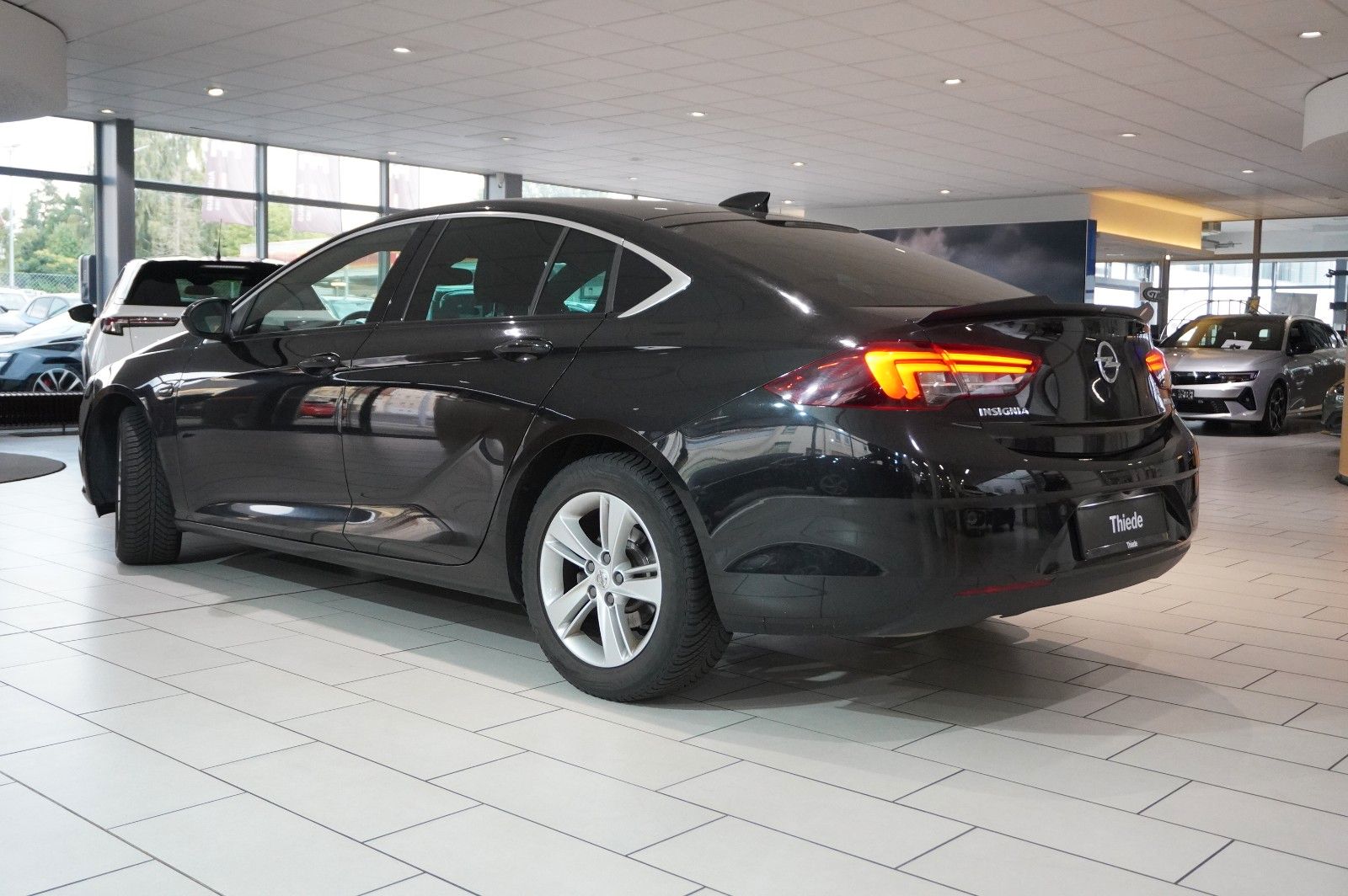 Fahrzeugabbildung Opel Insignia B GS 1.5T INNOV. NAVI/LED/KAMERA/SPORT
