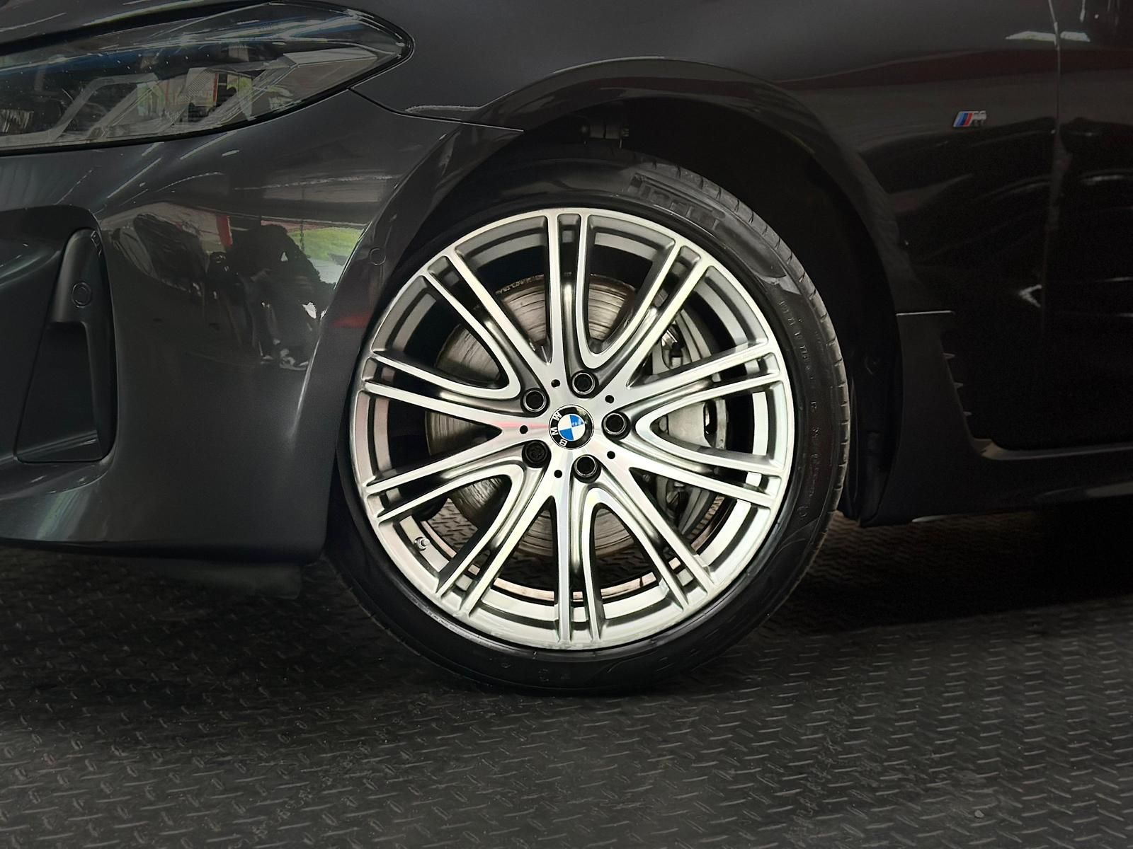 BMW 640d GT xDrive M SPORT LASER#PANO#H&K#HUD#AHK - Image 9