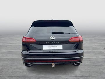 Volkswagen Touareg - 4
