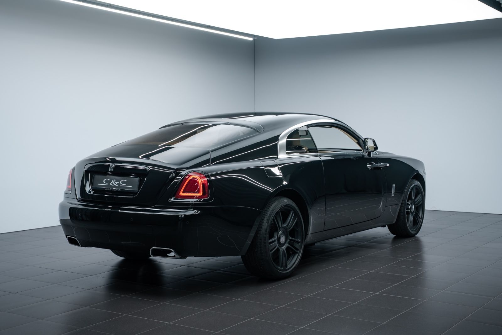 Fahrzeugabbildung Rolls-Royce Wraith BESPOKE AUDIO/SHOOTING STAR/DRIVER ASSI 3