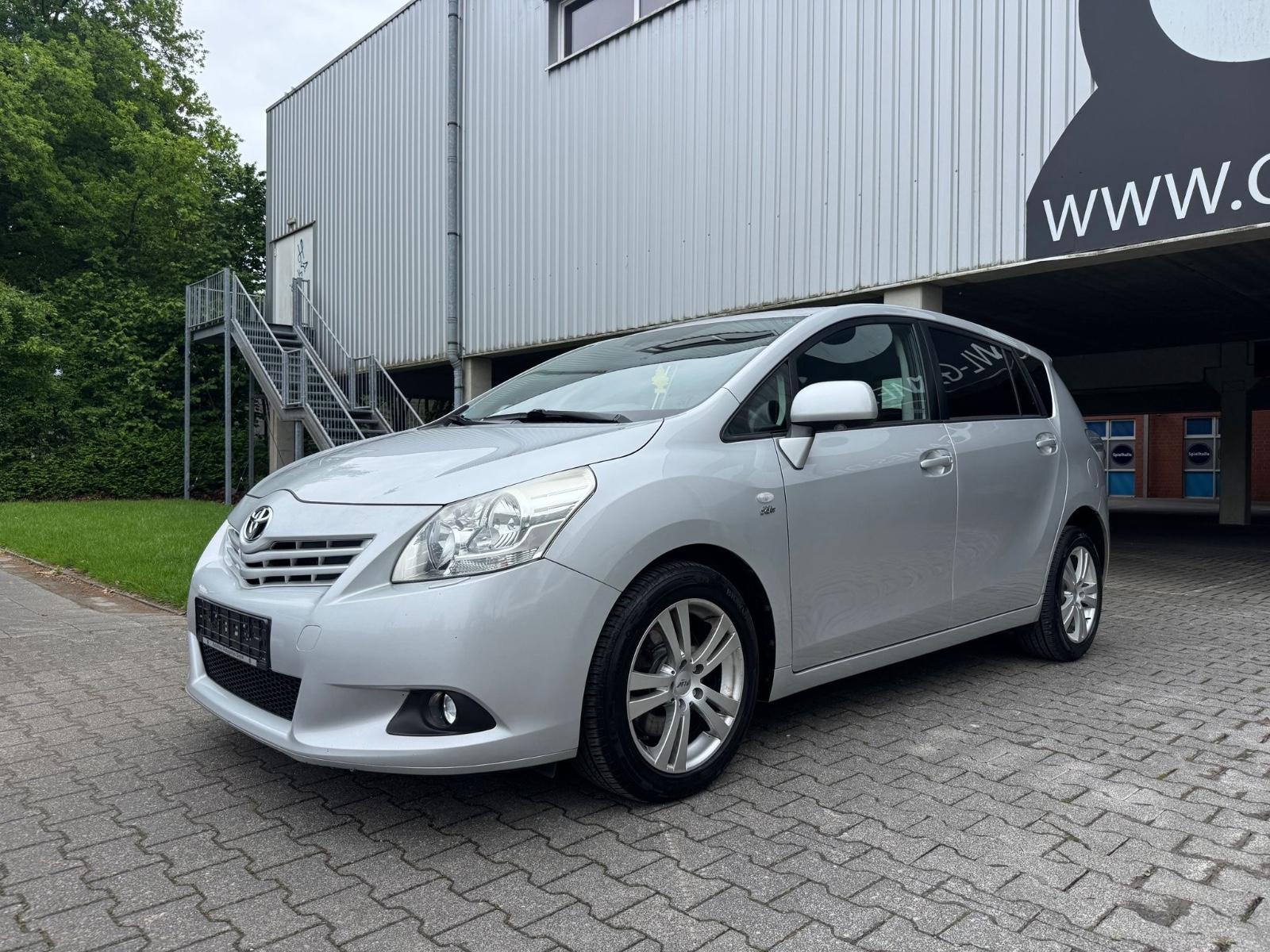 Toyota Verso Executive
