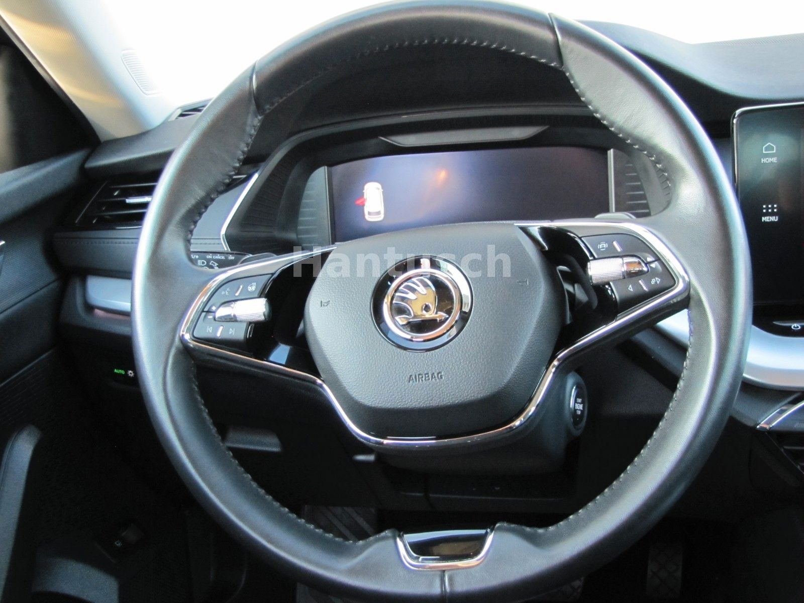 Fahrzeugabbildung SKODA Octavia Combi Clever iV 1.4l TSI DSG