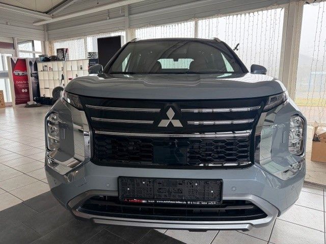 Mitsubishi Plug-in Hybrid Outlander - Bild 12