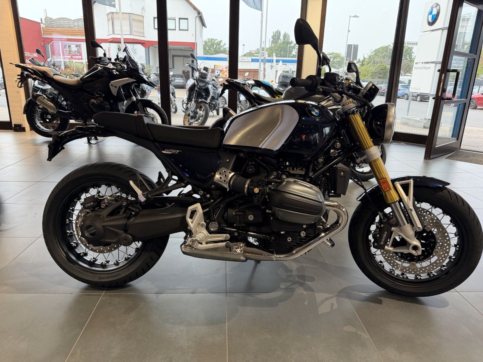 Fahrzeugabbildung BMW R12 nineT imperial-blau metallic 719 Rad