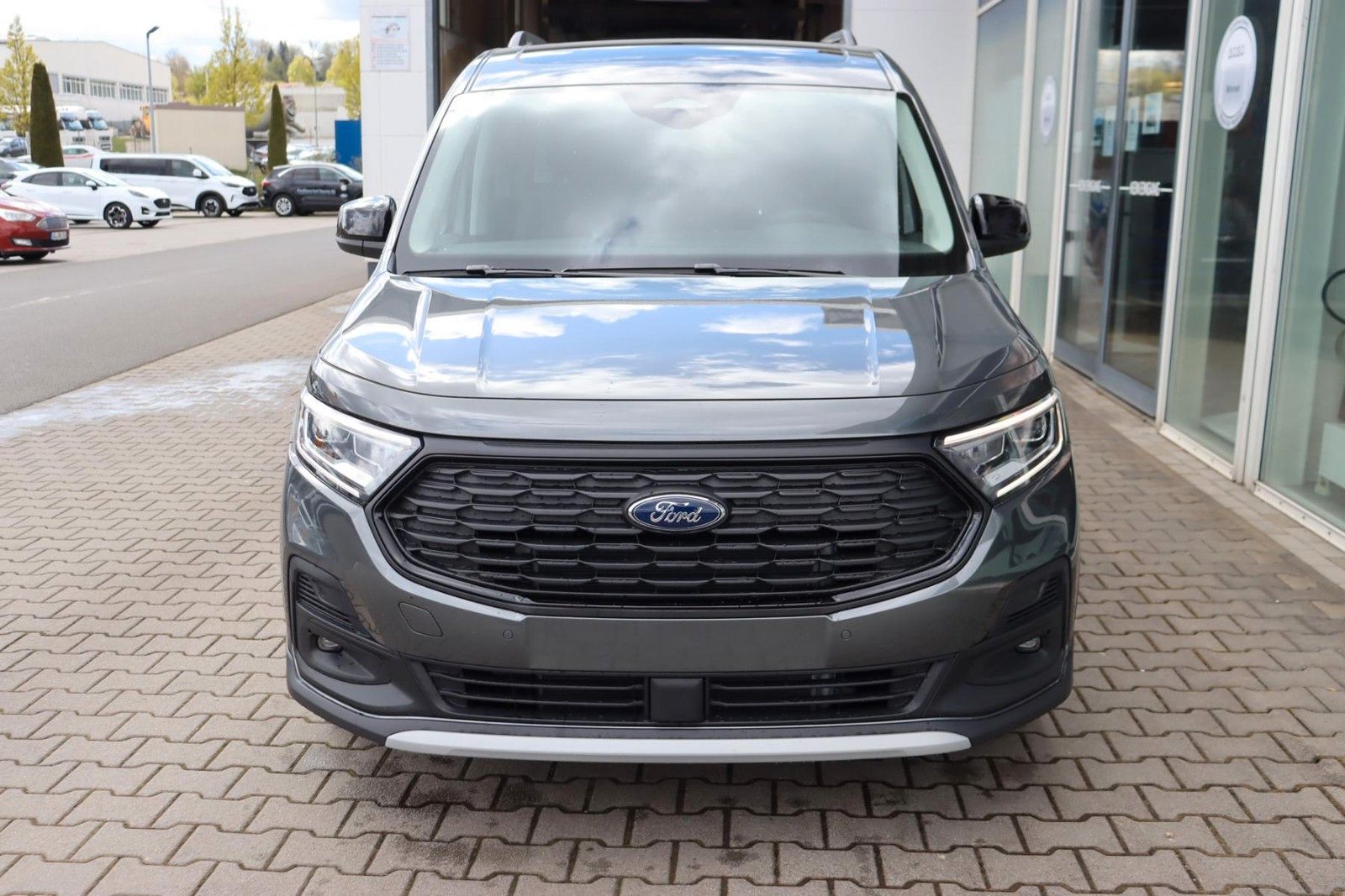 Ford Grand Tourneo Connect Active L2 4x4 3,99 FIN*mgl imagem 3