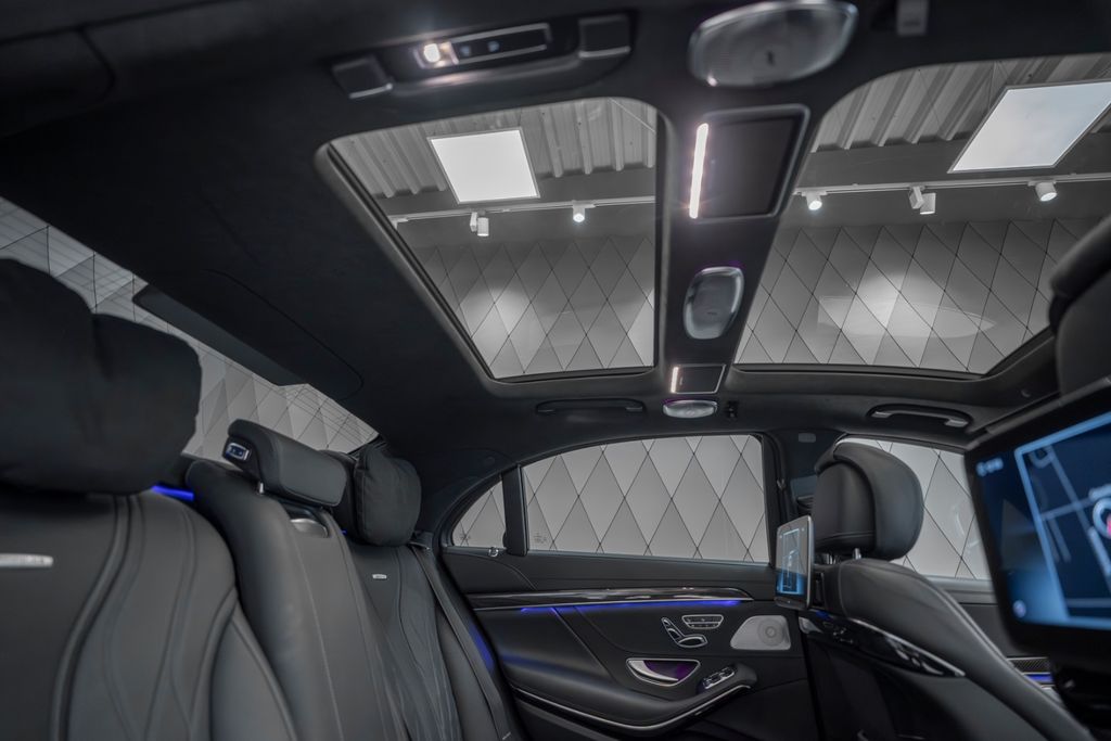 S63AMG LONG BLACK CARBON 3D SOUND DRIVER PACKAGE - Bild 24